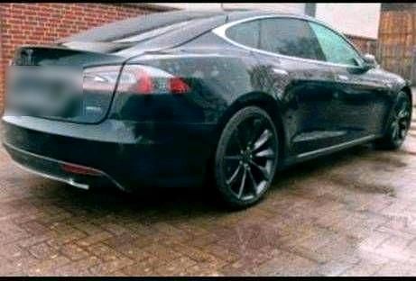 Gebraucht Tesla Model S 309 kW (421 PS) 2016 Schwarz Kleinwagen