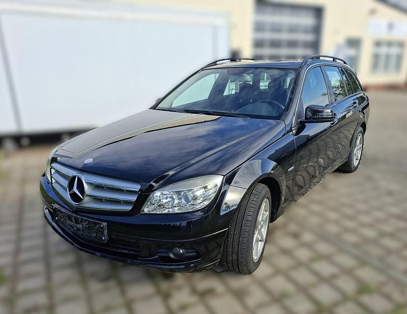 Gebraucht Mercedes C220 170 PS (125 kW) 2010 Schwarz Kombi