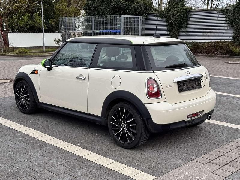 Second-hand Mini ONE 98 CP (72 kW) 2011 Alb Hatchback