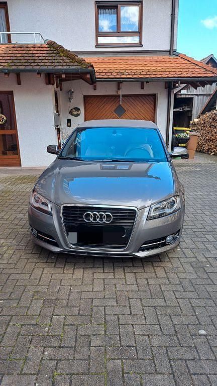 Gebraucht Audi A3 Cabriolet 160 PS (117 kW) 2012 Grau Cabrio