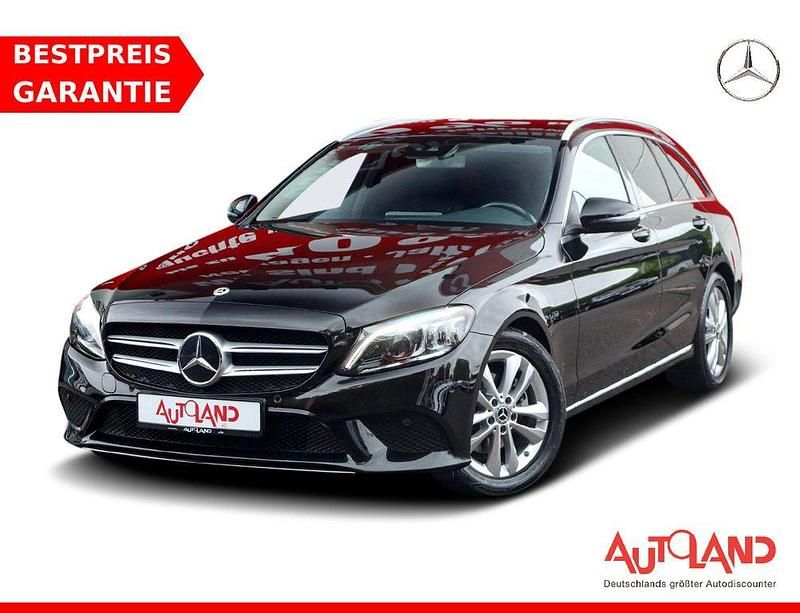 Schwarz Gebraucht 2018 Mercedes C200 Kombi | 22.990 € (Etwas zu teuer) - Bild 1/4