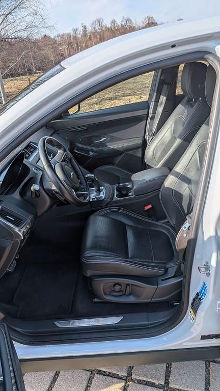 Gebraucht Jaguar E-Pace R-Dynamic 200 PS (147 kW) 2020 Weiß SUV