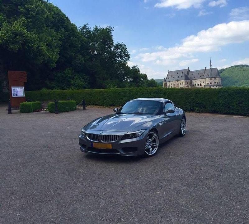 Grau Gebraucht 2011 BMW Z4 M Sport Cabrio | 13.500 € (Fairer Preis) - Bild 1/4