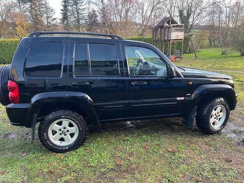 Gebraucht Jeep Cherokee Limited 143 PS (105 kW) 2002 Schwarz SUV