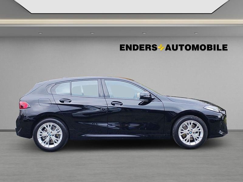 Second-hand BMW 120 Efficient Dynamics 156 CP (114 kW) 2025 Negru Hatchback