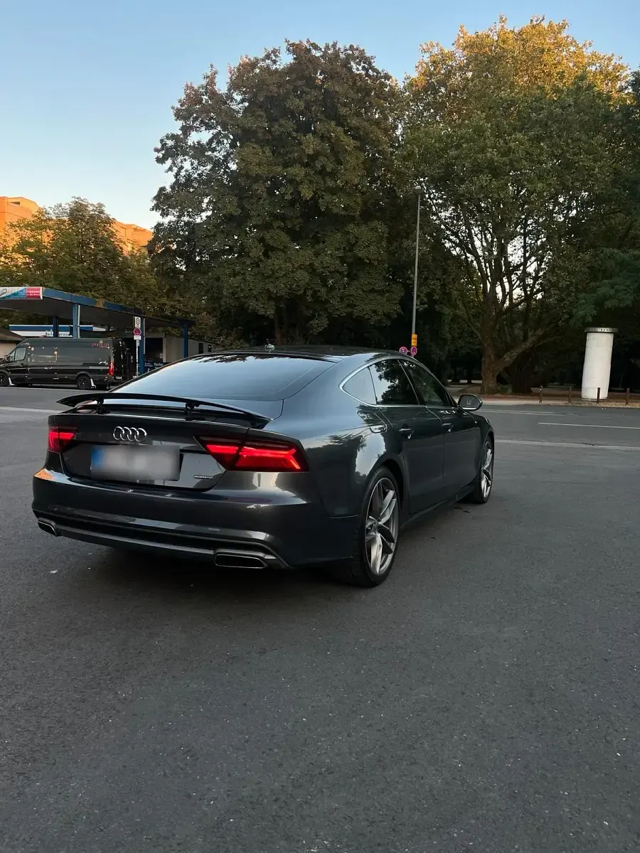 Gebraucht Audi A7 S-Line 320 PS (235 kW) 2015 Grau Kleinwagen