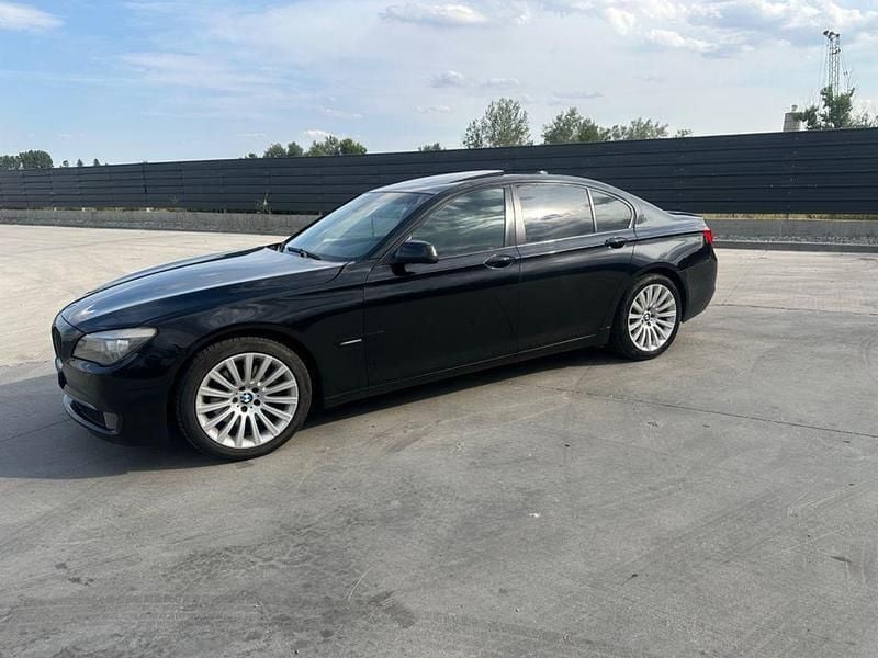 Schwarz Gebraucht 2009 BMW 730 Limousine | 9.150 € (Etwas zu teuer) - Bild 1/4