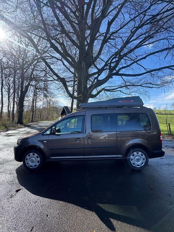 Gebraucht VW Caddy Maxi Trendline 105 PS (77 kW) 2011 Braun Van / Kleinbus