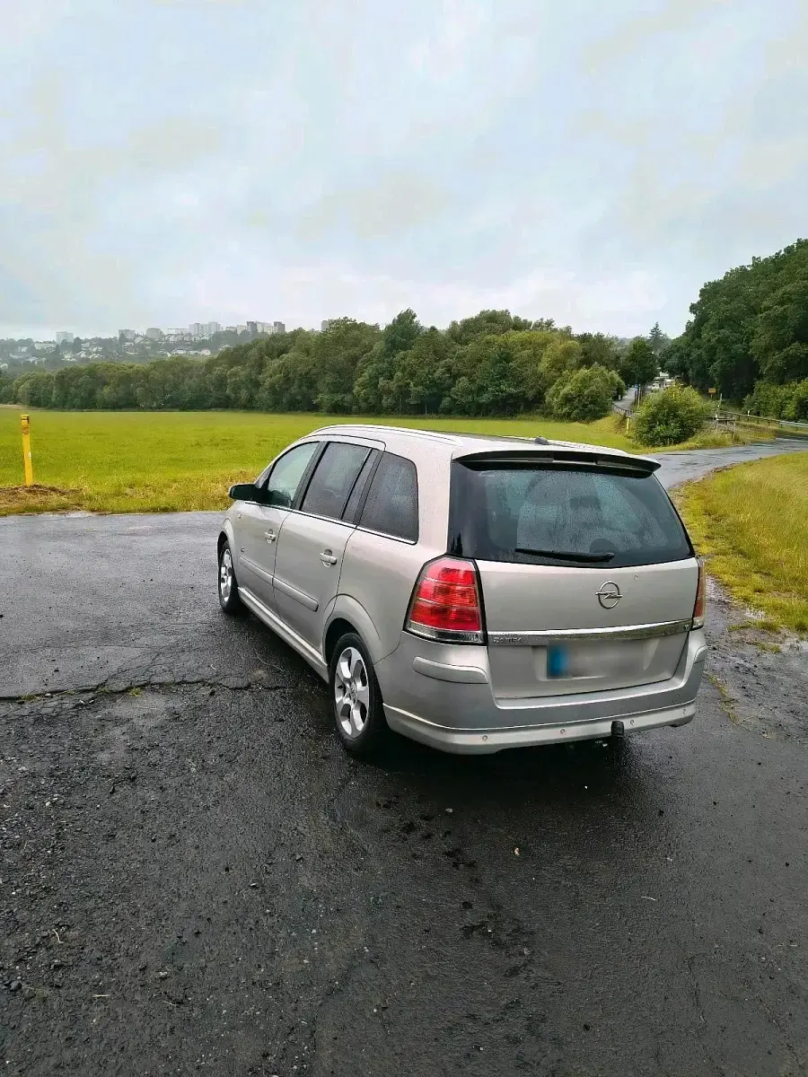 Gebraucht Opel Zafira OPC 140 PS (102 kW) 2008 Silber Van / Kleinbus