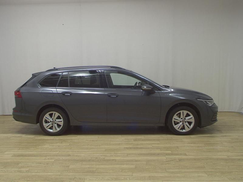 Grau Gebraucht 2021 VW Golf VIII Life Kombi | 13.680 € (Superpreis) - Bild 1/4