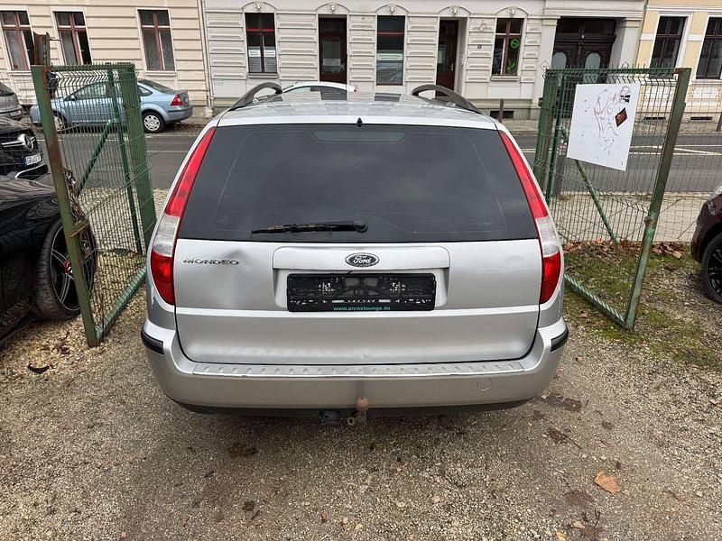 Gebraucht Ford Mondeo Ambiente 145 PS (106 kW) 2005 Other Kombi