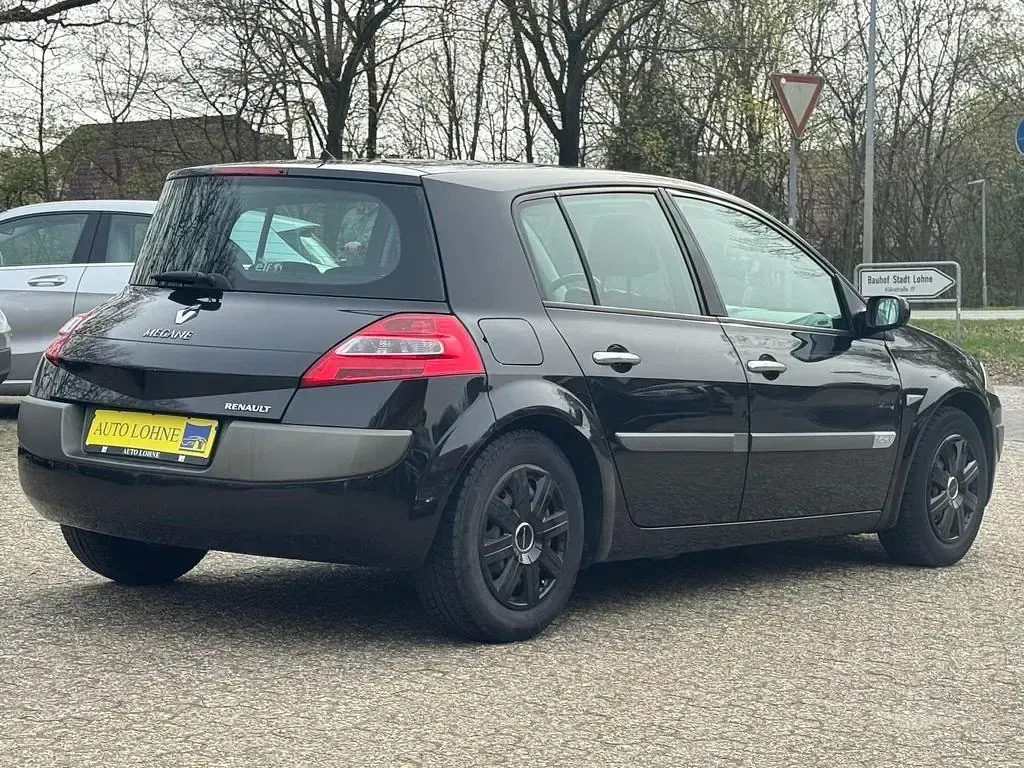 Gebraucht Renault Mégane Dynamique 111 PS (81 kW) 2006 Schwarz Limousine