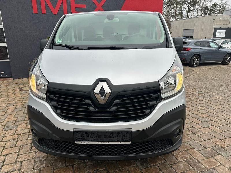 Gebraucht Renault Trafic Komfort 145 PS (106 kW) 2018 Grau Van / Kleinbus