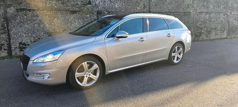 Beige Gebraucht 2013 Peugeot 508 SW GT Kombi | 7.800 € (Fairer Preis) - Bild 1/4