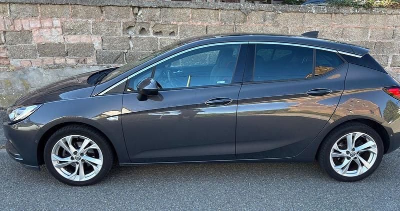 Gebraucht Opel Astra Innovation 150 PS (110 kW) 2016 Grau Limousine