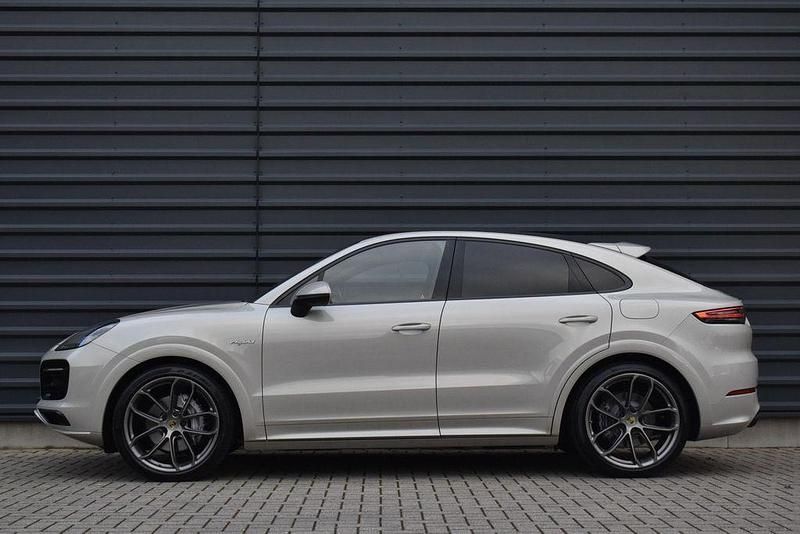 Gebraucht Porsche Cayenne 462 PS (339 kW) 2020 Grau SUV