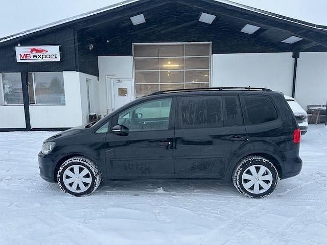 Schwarz Gebraucht 2010 VW Touran Comfortline Van / Kleinbus | 3.750 € (Etwas zu teuer) - Bild 1/4