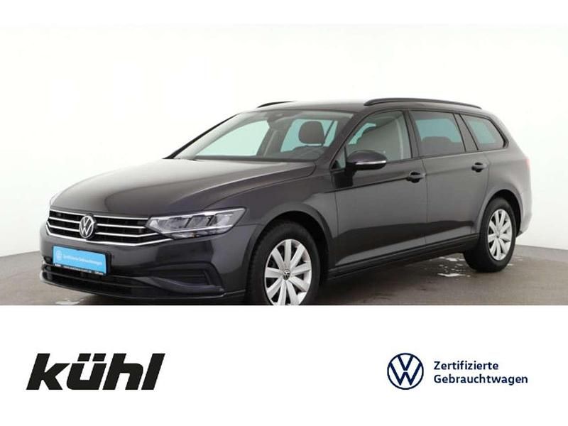 Grau Gebraucht 2023 VW Passat Basis Kombi | 25.980 € (Guter Preis) - Bild 1/4