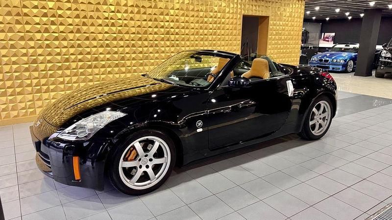 Schwarz Gebraucht 2006 Nissan 350Z Premium Edition Cabrio | 16.900 € (Fairer Preis) - Bild 1/4
