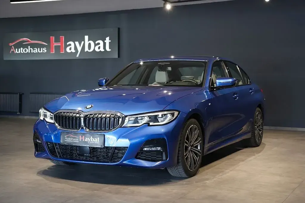 Gebraucht BMW 330e M Sport 292 PS (214 kW) 2020 Blau Limousine