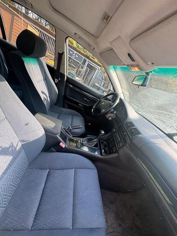 Gebraucht BMW 520 170 PS (125 kW) 2000 Blau Limousine