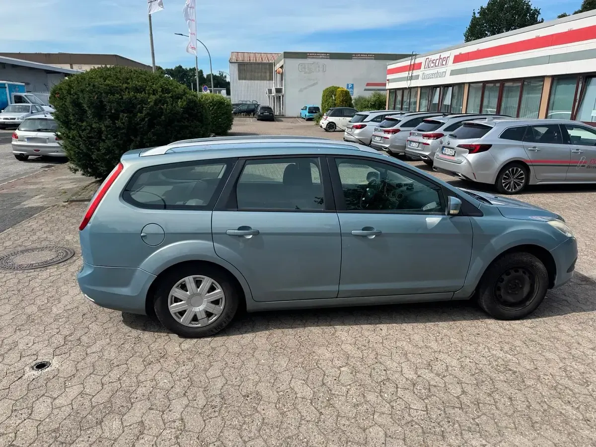 Gebraucht Ford Focus 109 PS (80 kW) 2009 Kombi