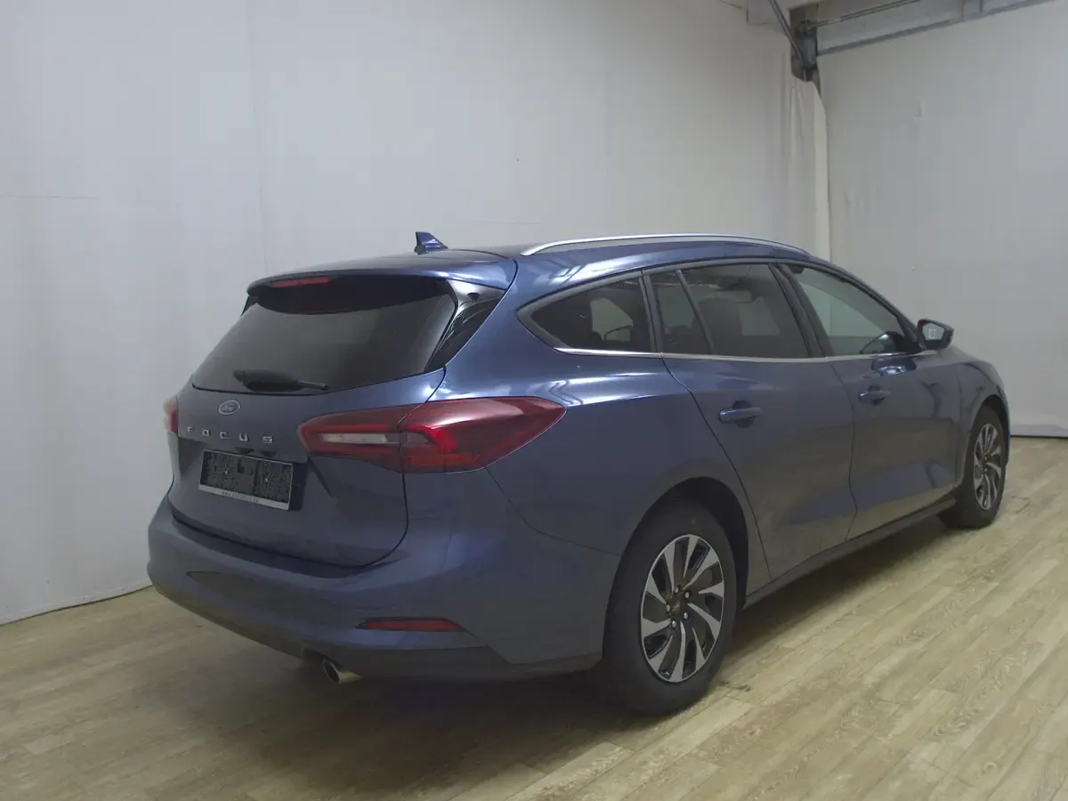 Gebraucht Ford Focus Titanium X 116 PS (85 kW) 2023 Blau Kombi