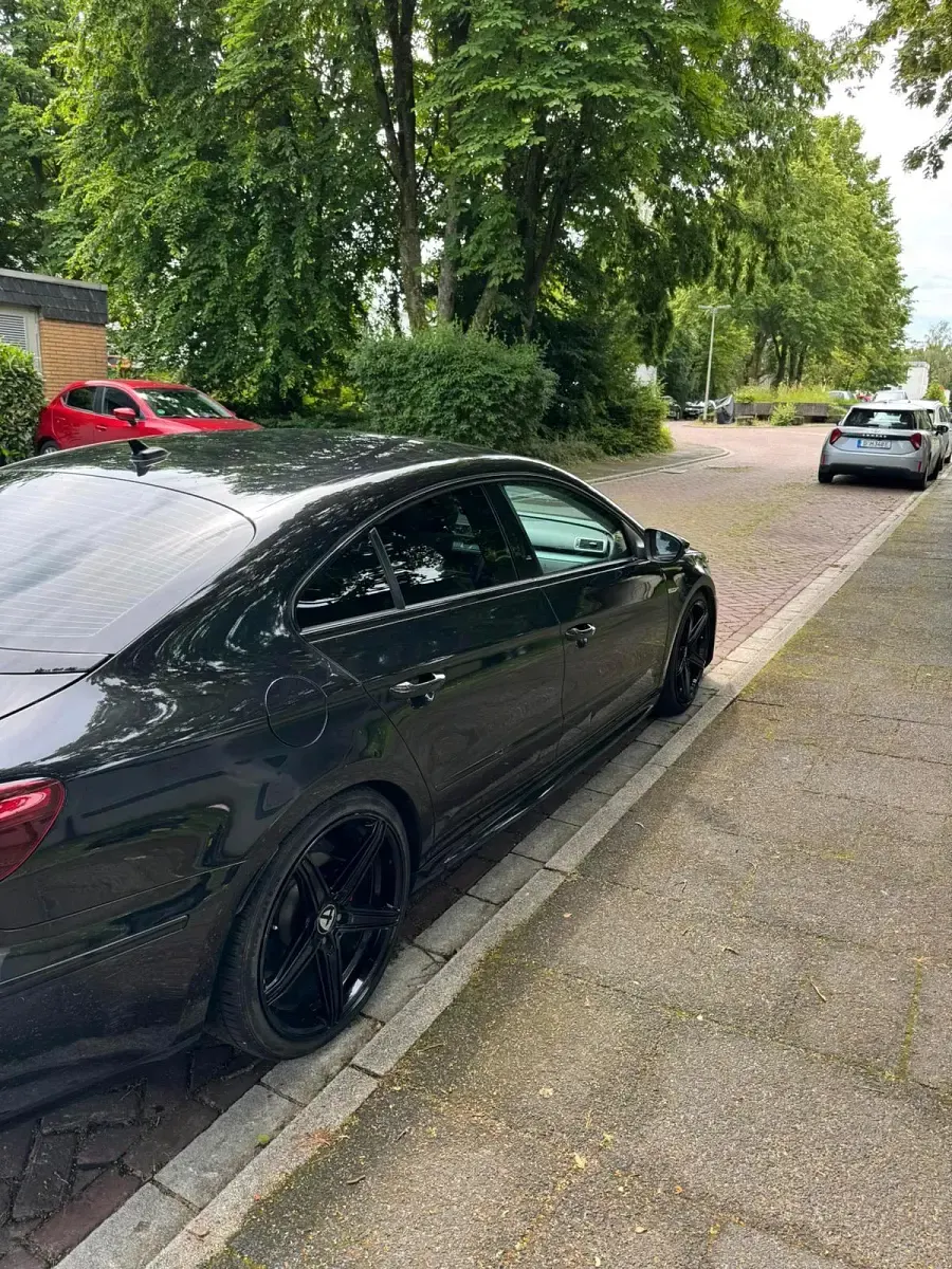 Gebraucht VW Passat R-line 150 PS (110 kW) 2016 Schwarz Limousine