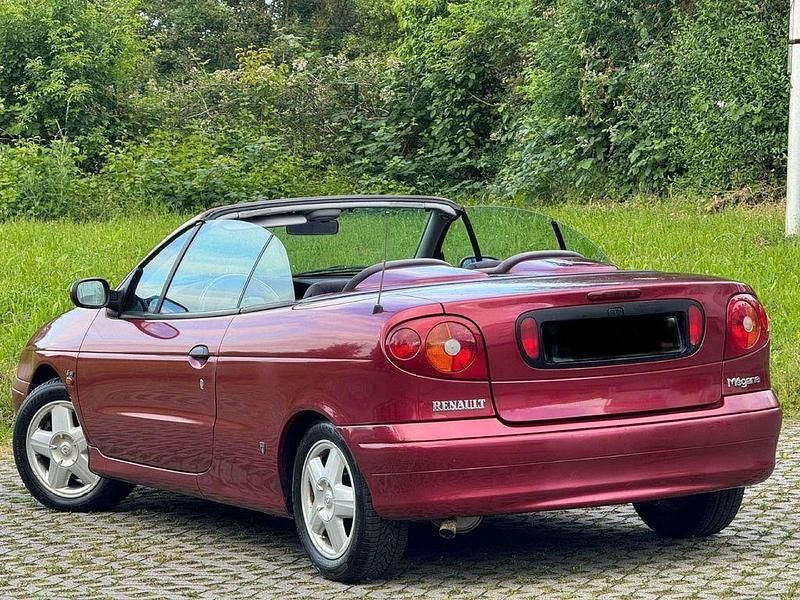 Gebraucht Renault Mégane Cabriolet 107 PS (78 kW) 1999 Rot Cabrio