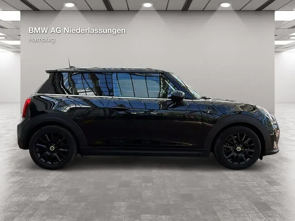 Gebraucht Mini Cooper SE 135 kW (184 PS) 2023 Schwarz Kleinwagen