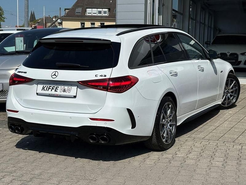 Gebraucht Mercedes C43 AMG AMG 421 PS (309 kW) 2023 Weiß Limousine
