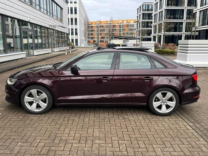 Gebraucht Audi A3 Ambition 125 PS (91 kW) 2014 Violet Limousine