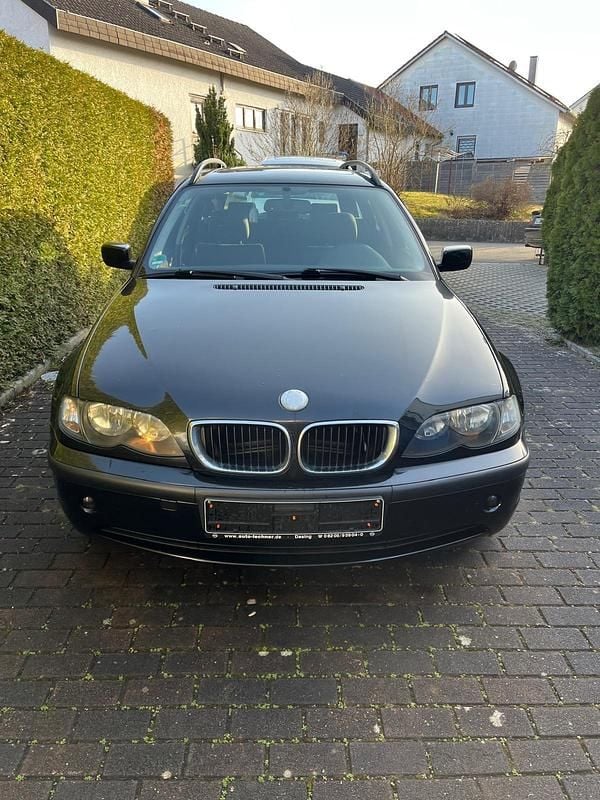 Gebraucht BMW 318 143 PS (105 kW) 2005 Schwarz Kombi