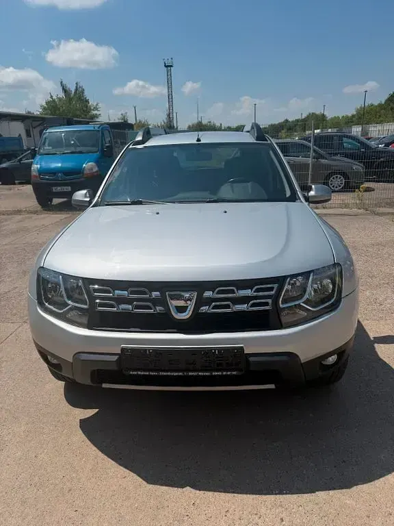 Gebraucht Dacia Duster Prestige 105 PS (77 kW) 2015 Silber SUV