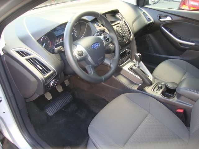 Gebraucht Ford Focus 116 PS (85 kW) 2014 Silber metallic Kombi