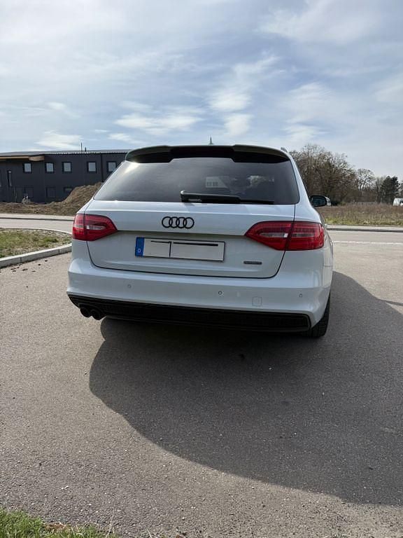 Gebraucht Audi A4 S-Line 245 PS (180 kW) 2015 Weiß Kombi
