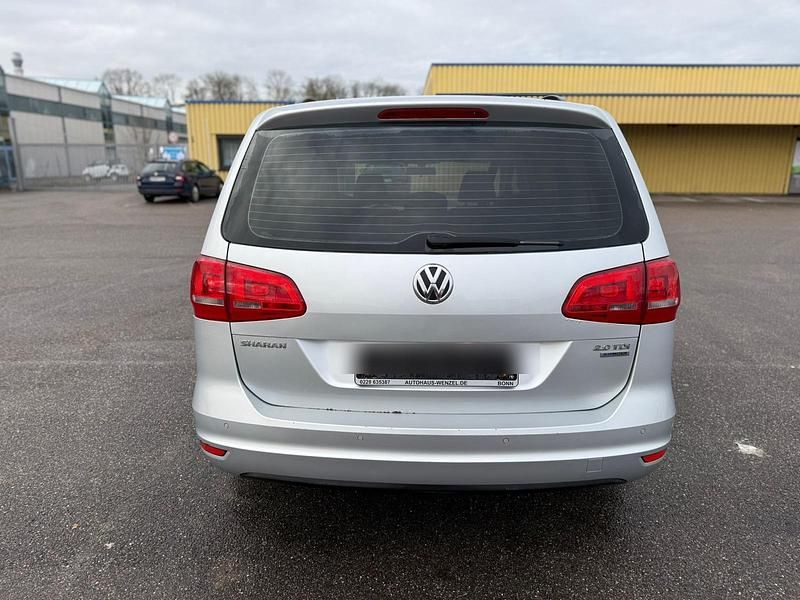 Gebraucht VW Sharan 140 PS (102 kW) 2011 Silber Van / Kleinbus