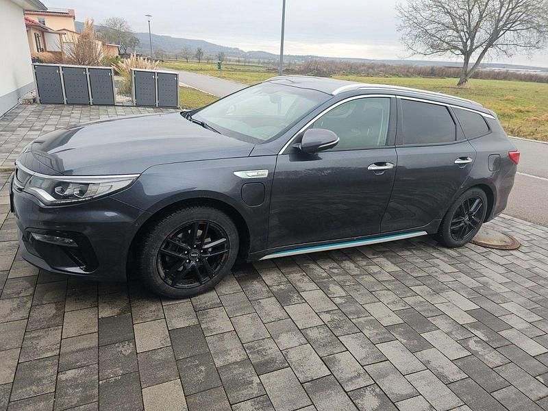 Gebraucht Kia Optima Spirit 205 PS (150 kW) 2020 Grau Kombi