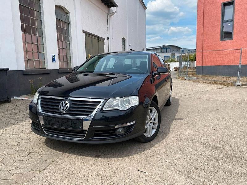 Schwarz Gebraucht 2010 VW Passat Sportline Limousine | 4.750 € (Fairer Preis) - Bild 1/4