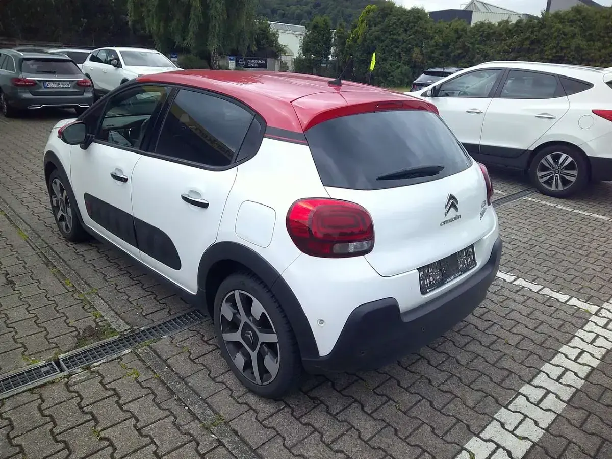 Gebraucht Citroën C3 Shine 110 PS (80 kW) 2017 Weiss/dach rot Kleinwagen