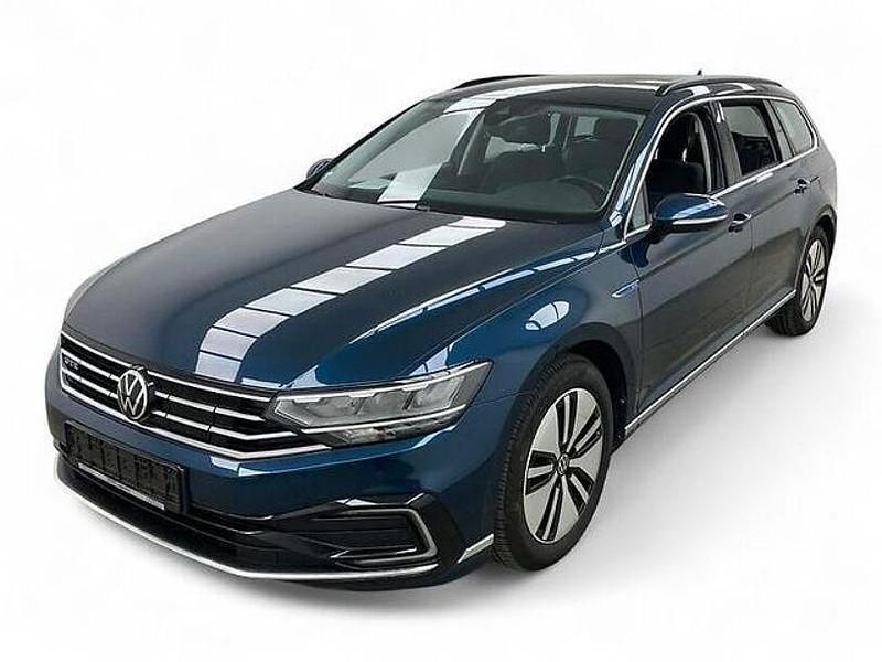 Gebraucht VW Passat GTE 218 PS (160 kW) 2021 Blau Kombi