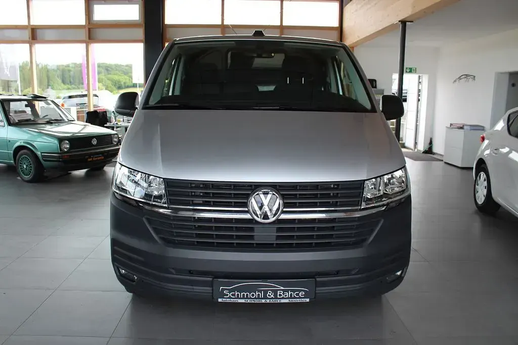Gebraucht VW Transporter 150 PS (110 kW) 2023 Silber Van