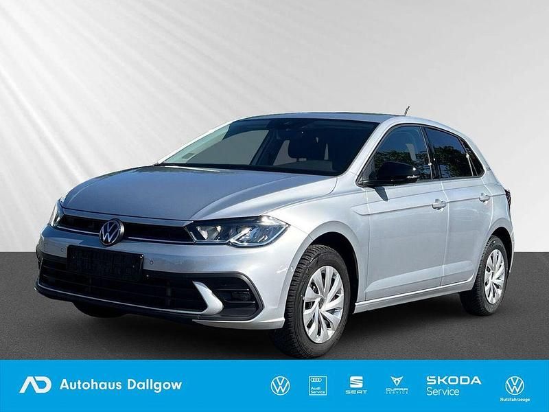 Silber Gebraucht 2024 VW Polo Life Limousine | 26.090 € (Etwas zu teuer) - Bild 1/4