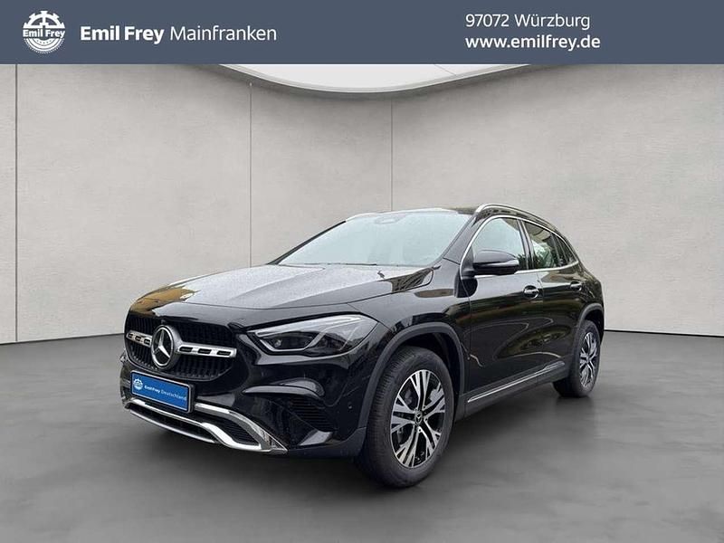 Gebraucht Mercedes GLA180 136 PS (100 kW) 2025 Kosmosschwarz metallic SUV