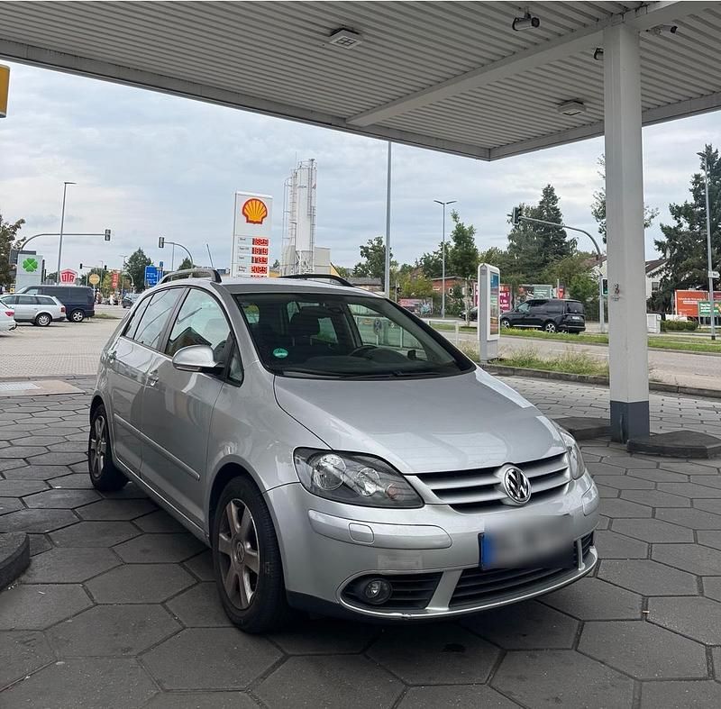 Grau Gebraucht 2008 VW Golf V Limousine | 2.499 € - Bild 1/4