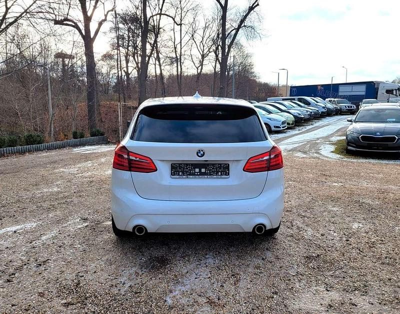 Gebraucht BMW 218 Advantage 150 PS (110 kW) 2021 Alpinweiss iii Van / Kleinbus