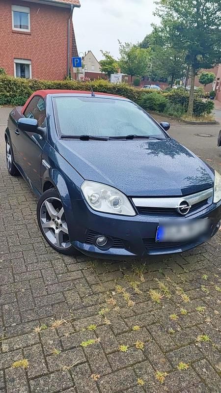 Blau Gebraucht 2009 Opel Tigra Cabrio | 3.200 € (Etwas zu teuer) - Bild 1/4