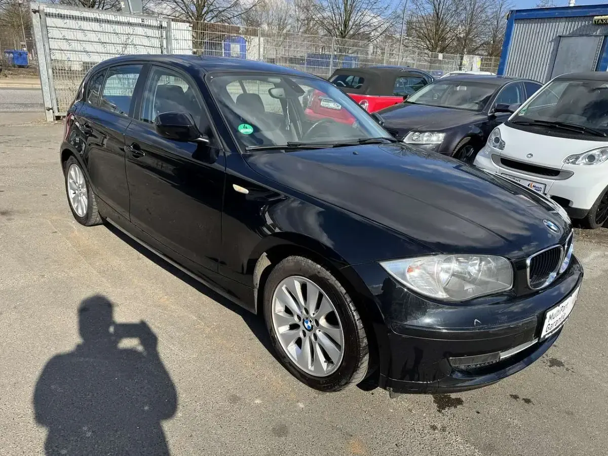 Gebraucht BMW 116 122 PS (89 kW) 2009 Schwarz 11 Kleinwagen