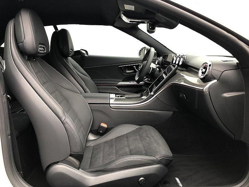 Gebraucht Mercedes CLE300 258 PS (189 kW) 2025 Grau manufaktur lack manufaktur alpingrau uni Cabrio