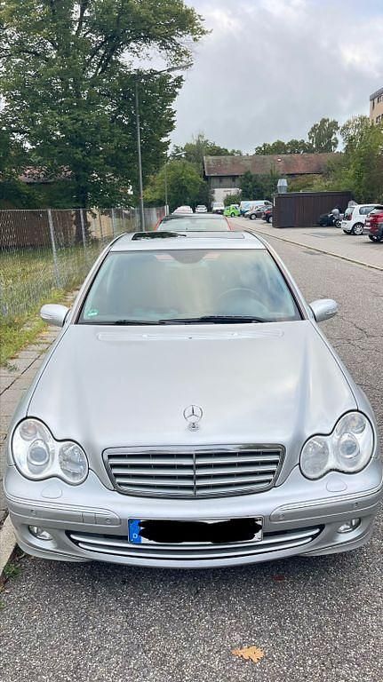 Gebraucht Mercedes C220 Elegance 150 PS (110 kW) 2006 Silber Limousine